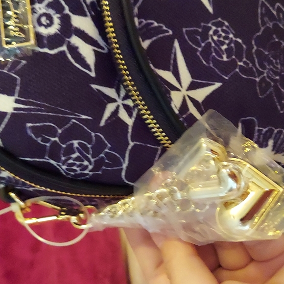 Nwt Betsey Johnson blk skull canvas print backpack - Picture 4 of 5